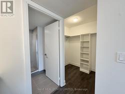 Walk In Closet -
