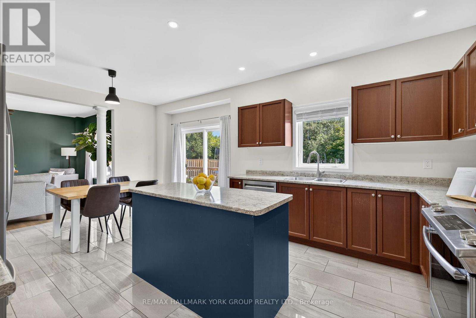 78 Rennie Street, Brock, ON - Indoor Photo Showing Kitchen With Double Sink