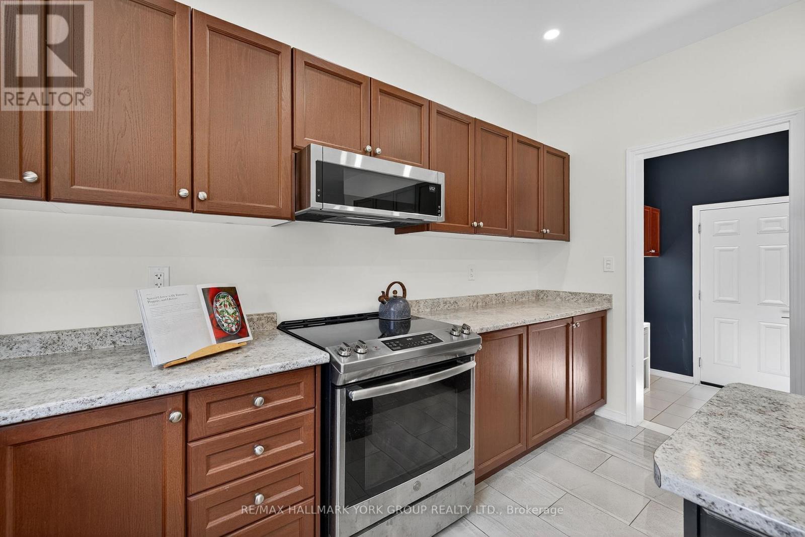 78 Rennie Street, Brock, ON - Indoor Photo Showing Kitchen