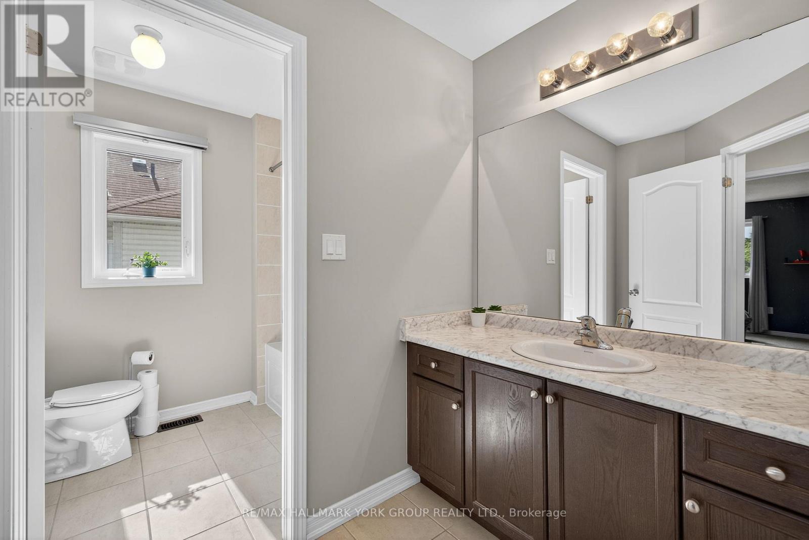 78 Rennie Street, Brock, ON - Indoor Photo Showing Bathroom