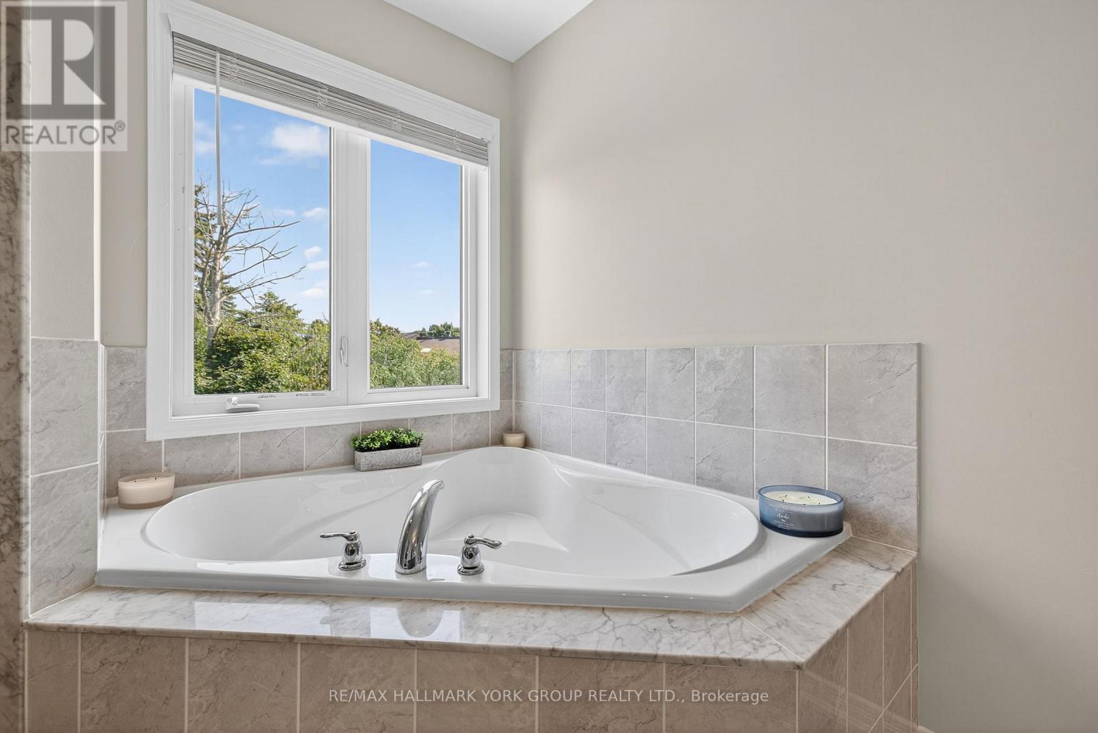 78 Rennie Street, Brock, ON - Indoor Photo Showing Bathroom