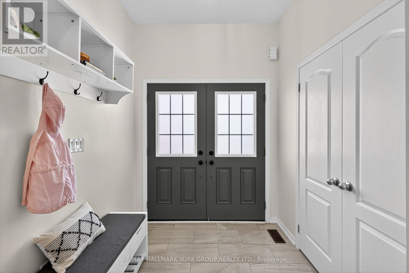 78 Rennie Street, Brock, ON - Indoor Photo Showing Other Room