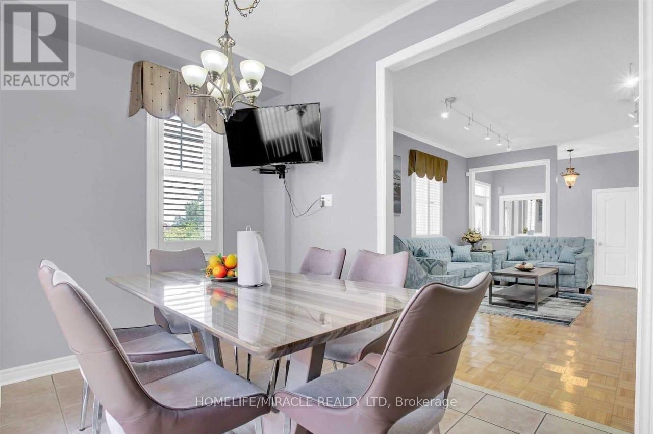 Upper - 51 Connolly Crescent, Brampton, ON - Indoor Photo Showing Dining Room