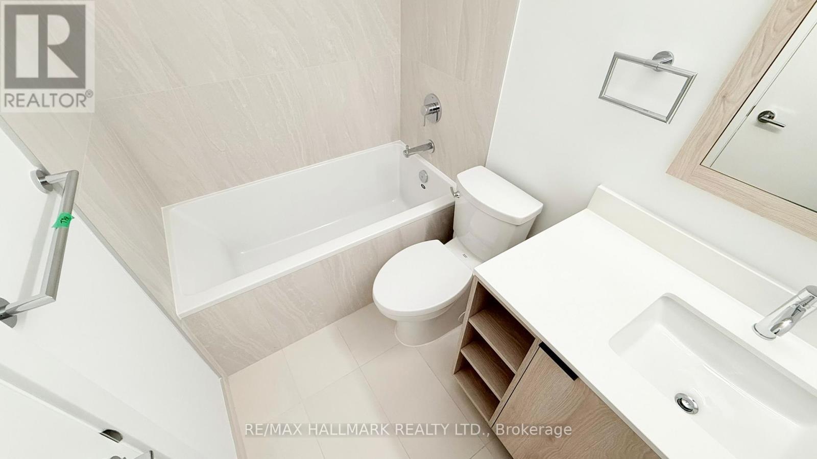 510 - 1007 The Queensway, Toronto, ON - Indoor Photo Showing Bathroom