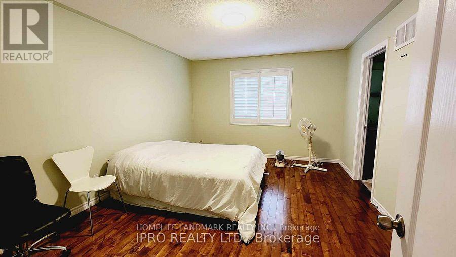 Main Floor - 3311 Tacc Drive, Mississauga, ON - Indoor Photo Showing Bedroom