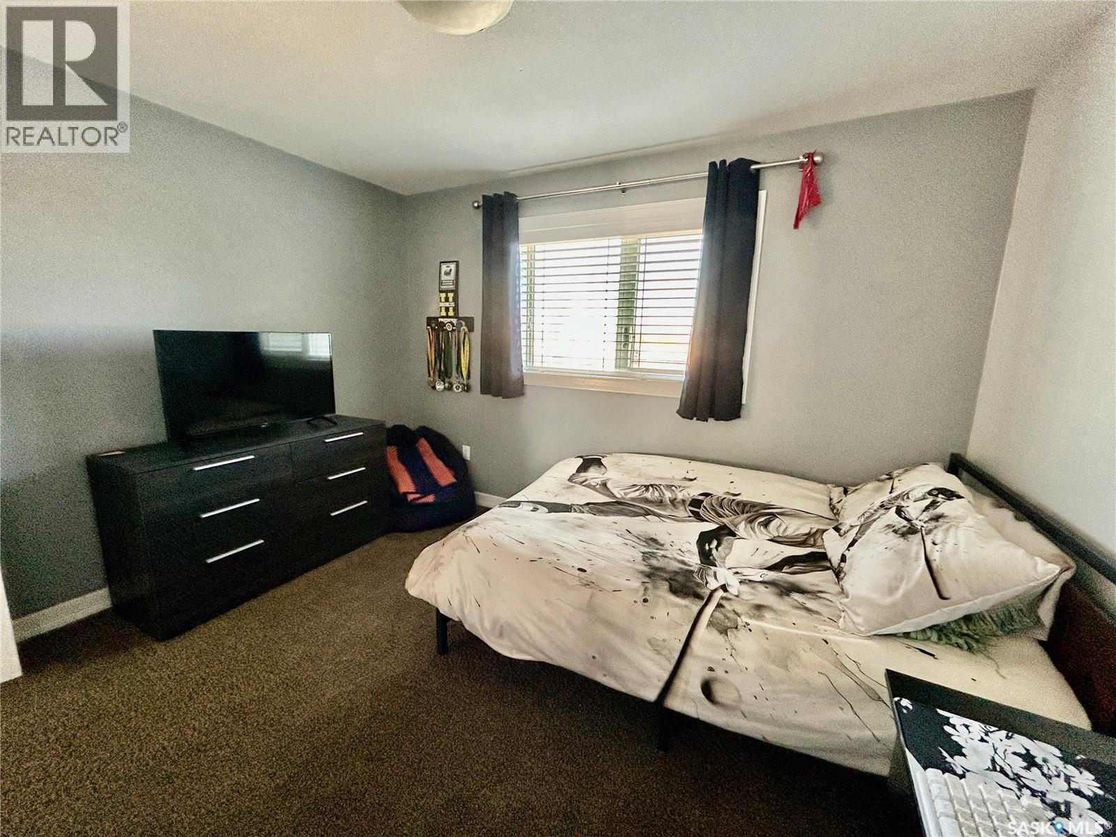 24 Pape Drive, Humboldt Rm No. 370, SK - Indoor Photo Showing Bedroom