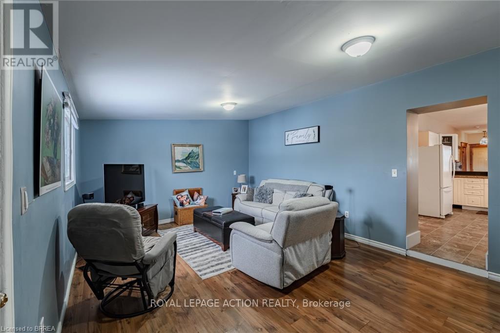 96 Emilie Street, Brantford, ON - Indoor