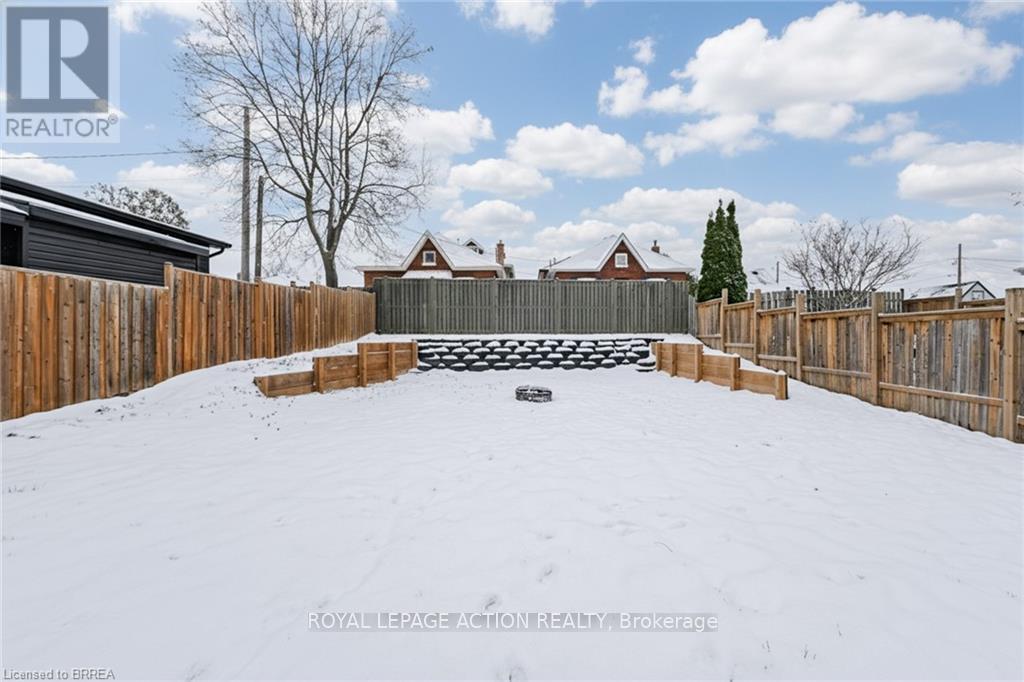 96 Emilie Street, Brantford, ON - Outdoor