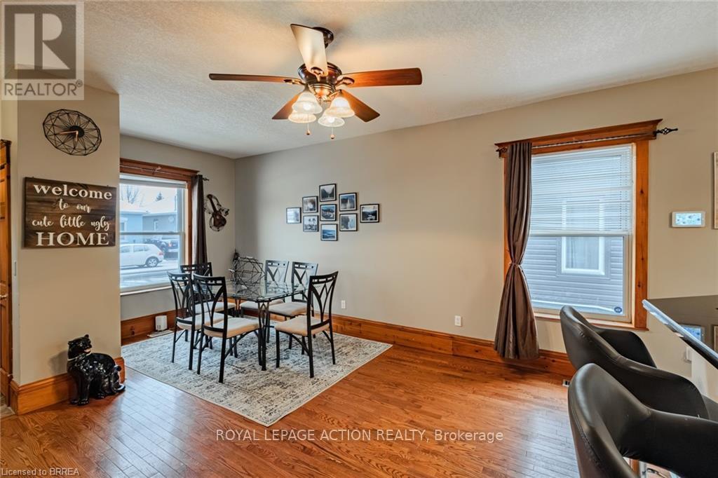96 Emilie Street, Brantford, ON - Indoor Photo Showing Dining Room