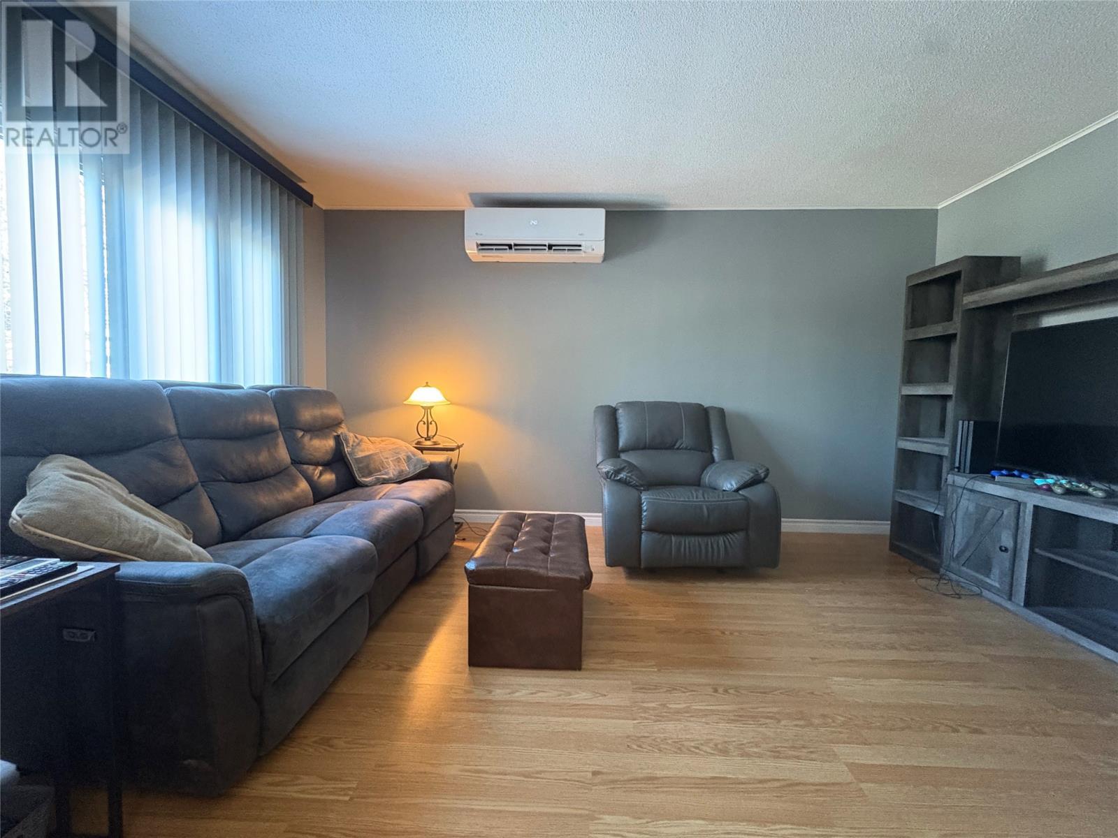 9 Fairview Street, Lewisporte, NL - Indoor Photo Showing Living Room