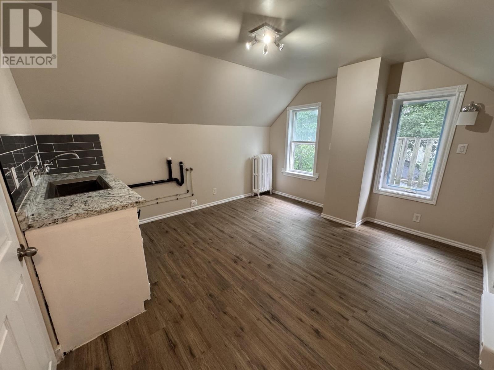 30 Grosvenor Ave, Sault Ste. Marie, ON - Indoor