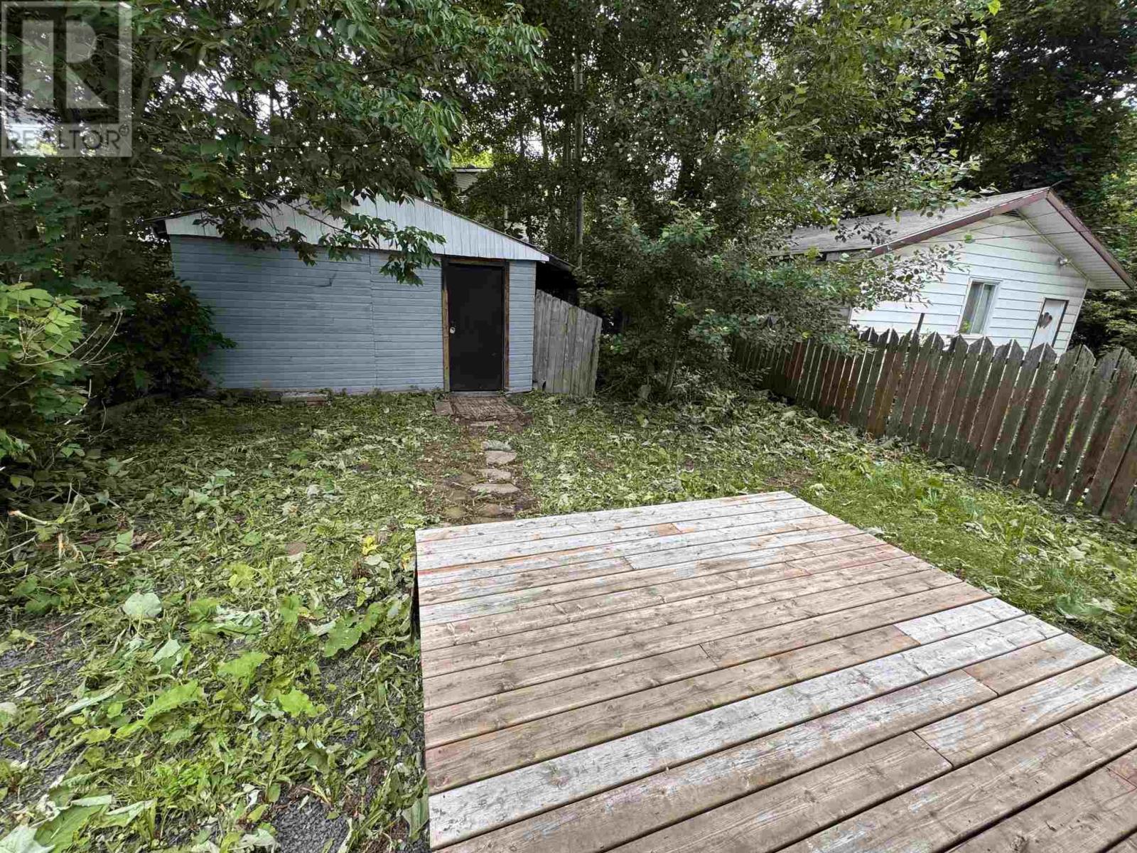 30 Grosvenor Ave, Sault Ste. Marie, ON - Outdoor