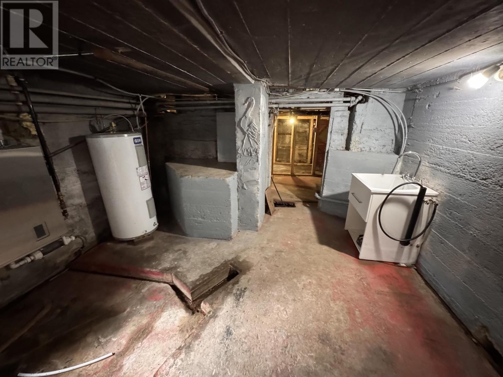 30 Grosvenor Ave, Sault Ste. Marie, ON - Indoor Photo Showing Other Room