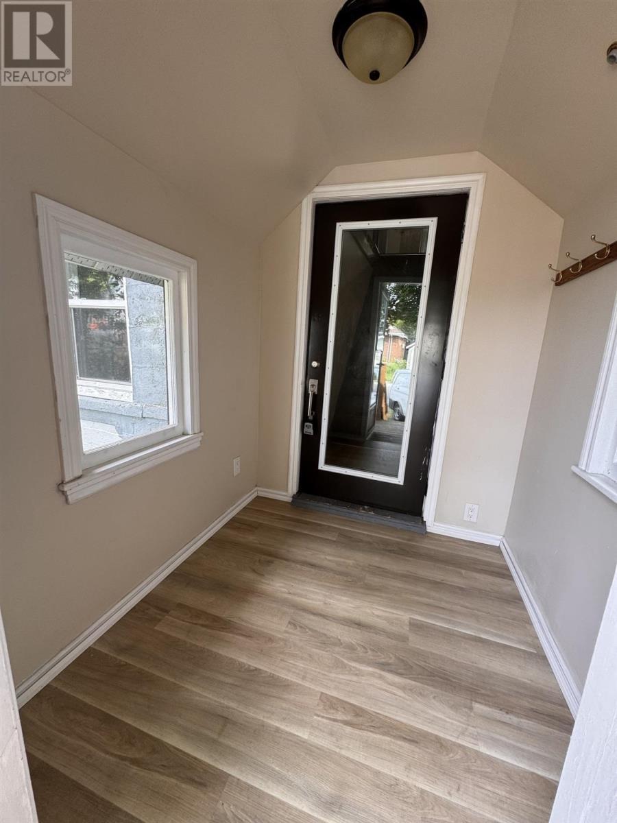 30 Grosvenor Ave, Sault Ste. Marie, ON - Indoor Photo Showing Other Room