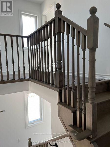 12 Pumpkin Corner Crescent, Barrie, ON - Indoor Photo Showing Other Room