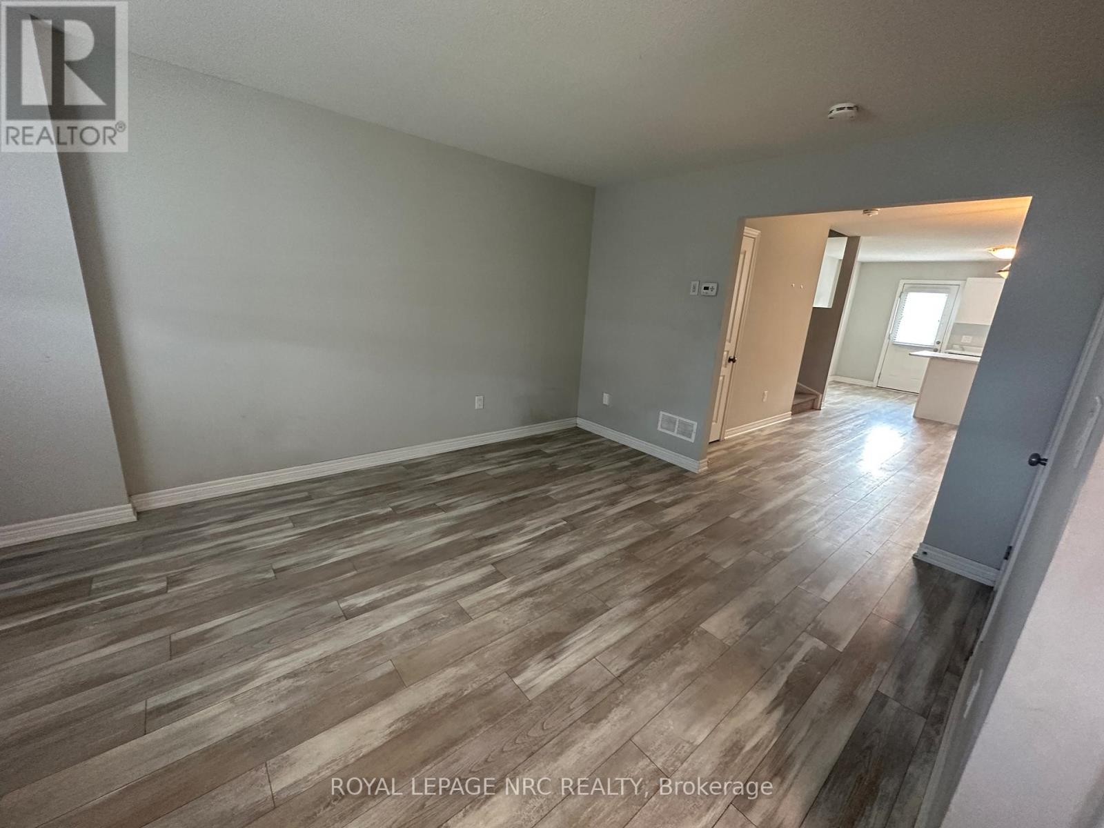 25 - 7768 Ascot Circle, Niagara Falls (Ascot), ON - Indoor Photo Showing Other Room