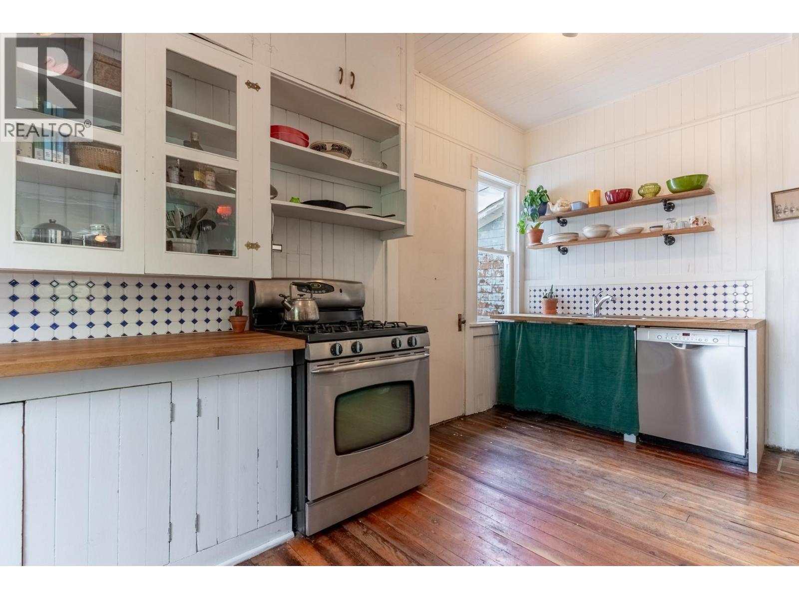 602 Brink Street, Ashcroft, BC - Indoor Photo Showing Kitchen