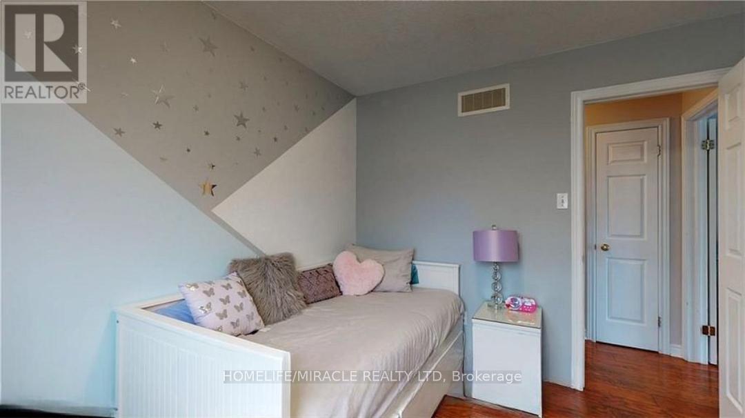 1859 Marconi Boulevard, London East, ON - Indoor