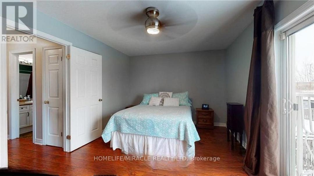 1859 Marconi Boulevard, London East, ON - Indoor Photo Showing Bedroom