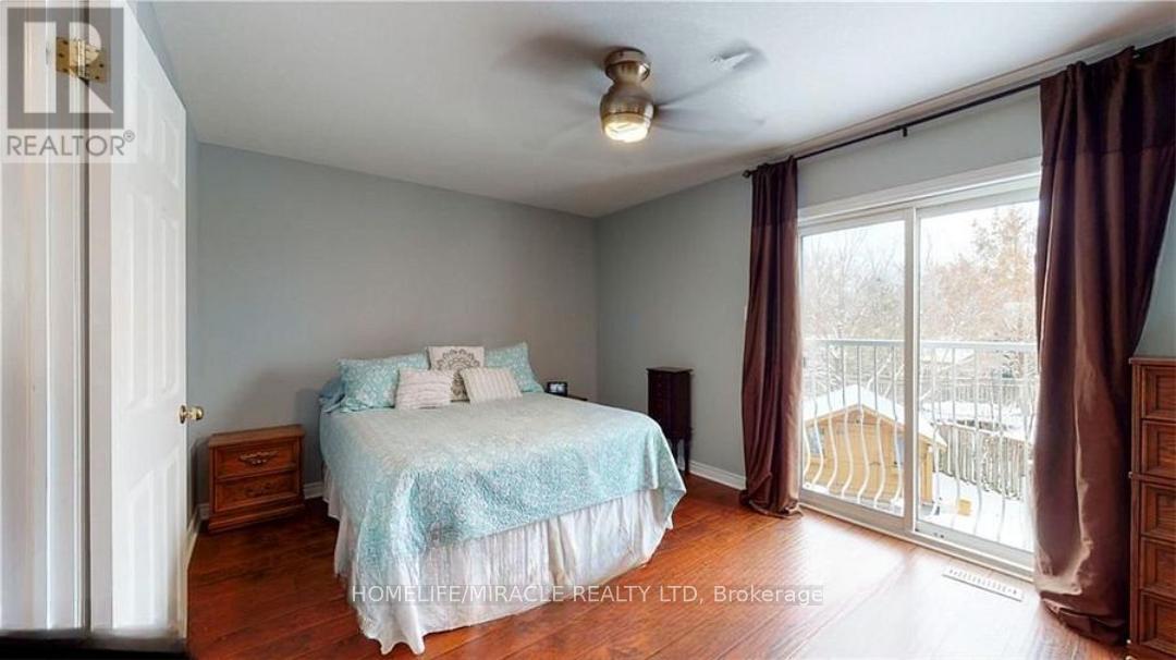 1859 Marconi Boulevard, London East, ON - Indoor Photo Showing Bedroom