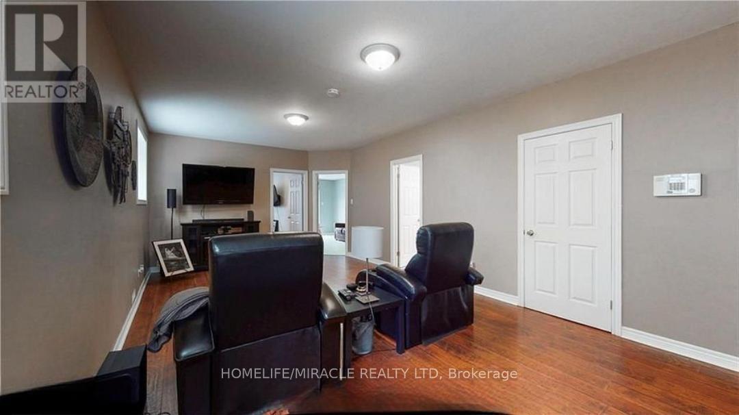 1859 Marconi Boulevard, London East, ON - Indoor