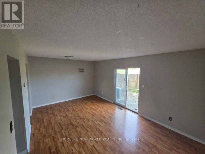 28 - 131 Rockwood Avenue, St. Catharines, ON - Indoor Photo Showing Other Room