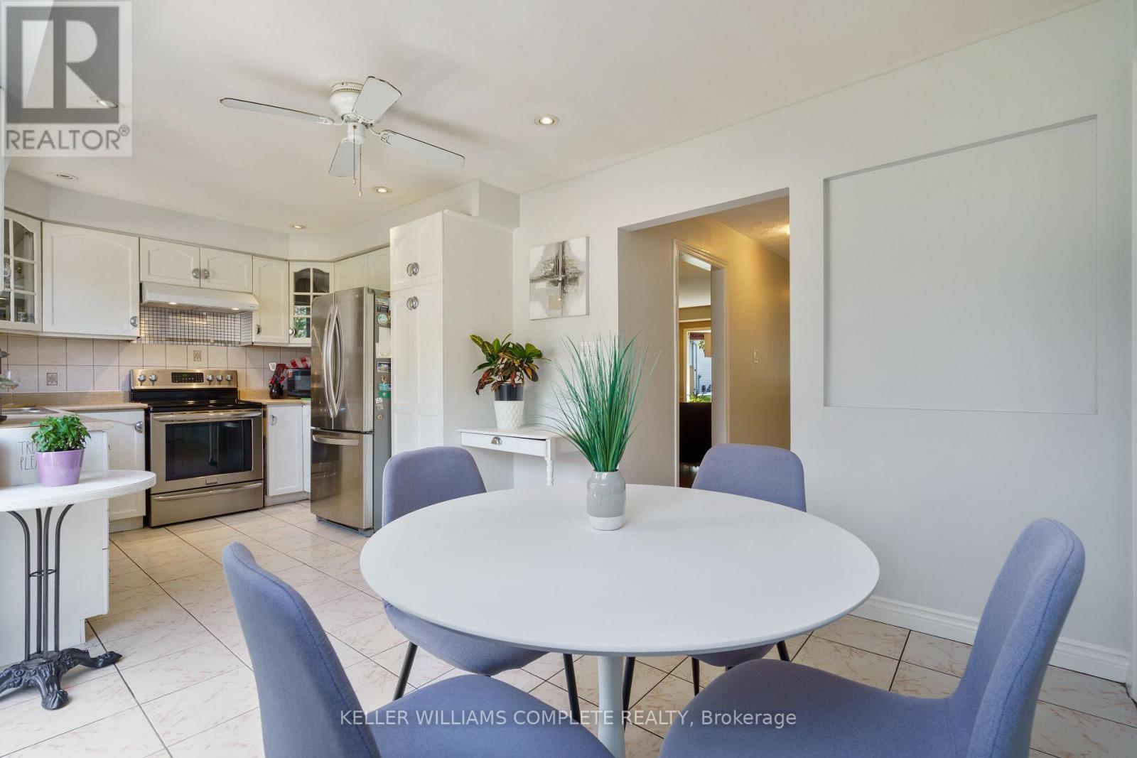 10 Glen Eden Court, Hamilton, ON - Indoor