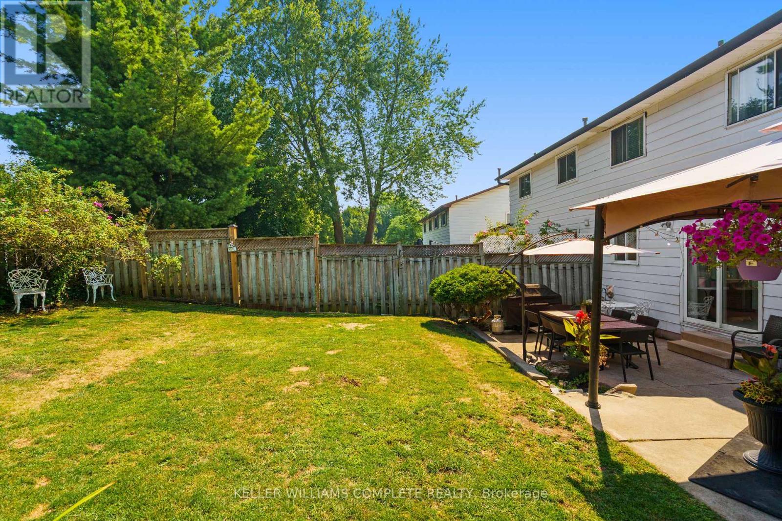 10 Glen Eden Court, Hamilton, ON - Outdoor