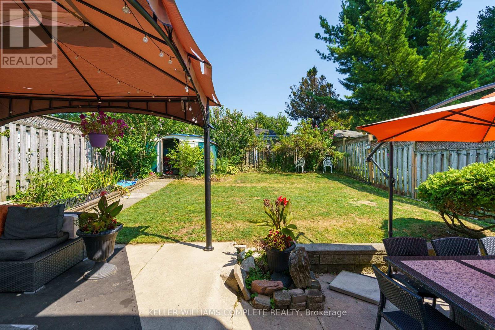 10 Glen Eden Court, Hamilton, ON - Outdoor