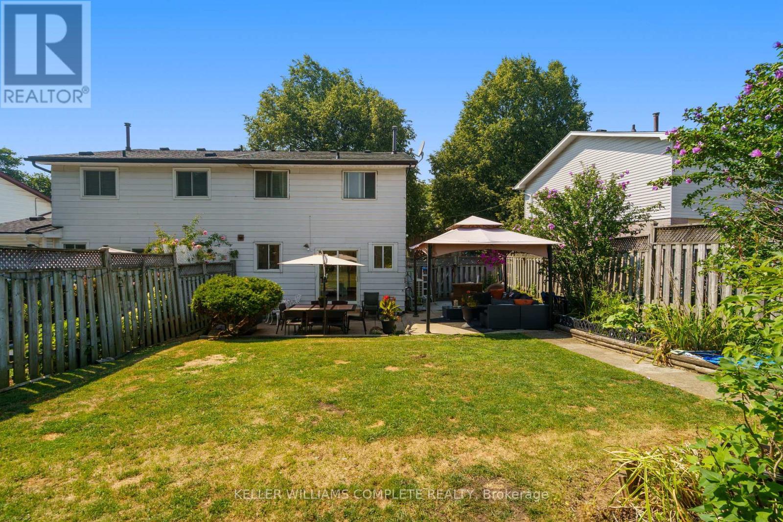 10 Glen Eden Court, Hamilton, ON - Outdoor