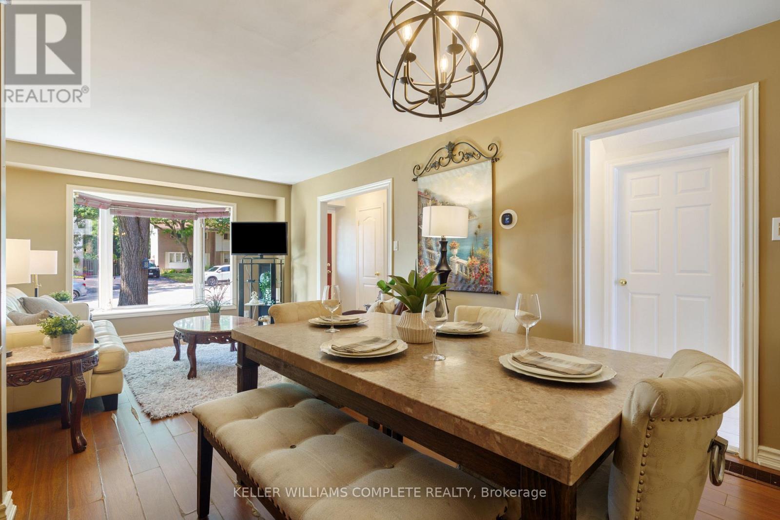 10 Glen Eden Court, Hamilton, ON - Indoor