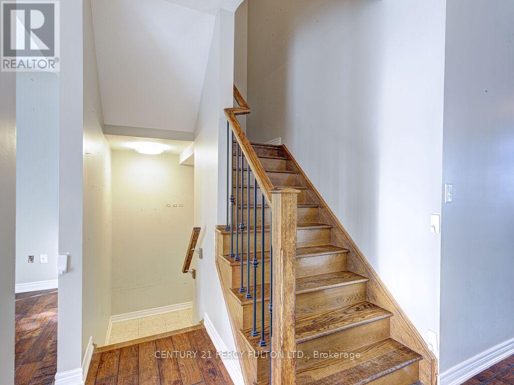 61 Bousfield Rise, Hamilton, ON - Indoor Photo Showing Other Room