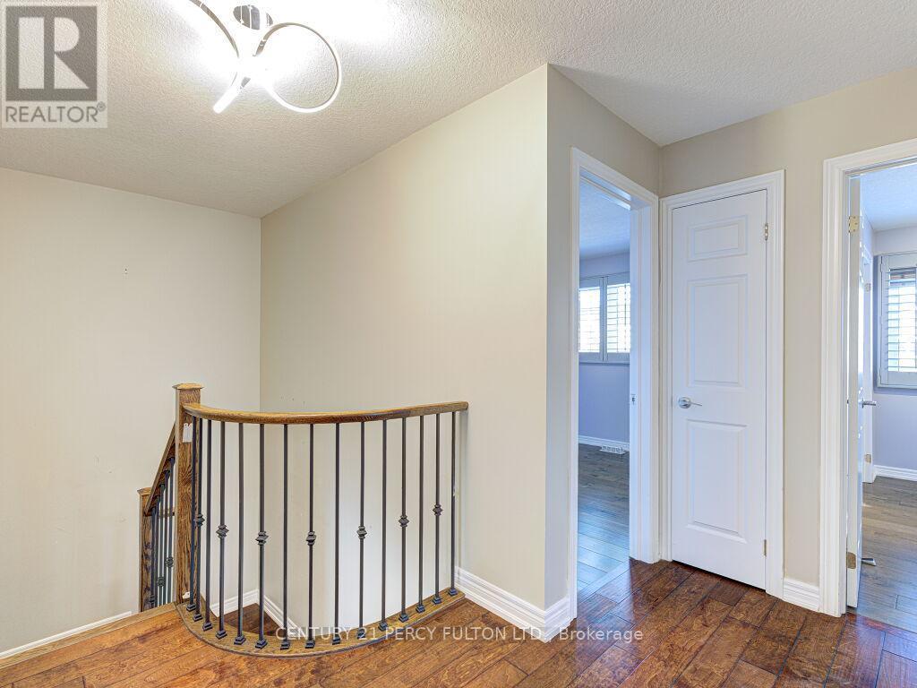 61 Bousfield Rise, Hamilton, ON - Indoor Photo Showing Other Room