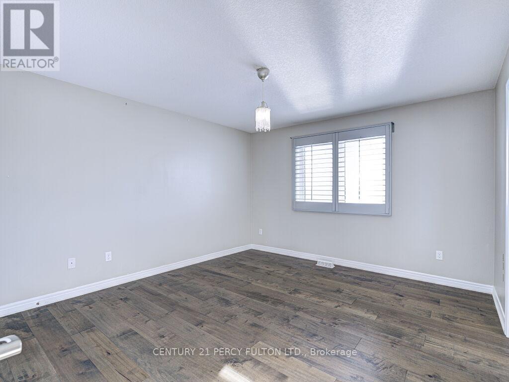 61 Bousfield Rise, Hamilton, ON - Indoor Photo Showing Other Room