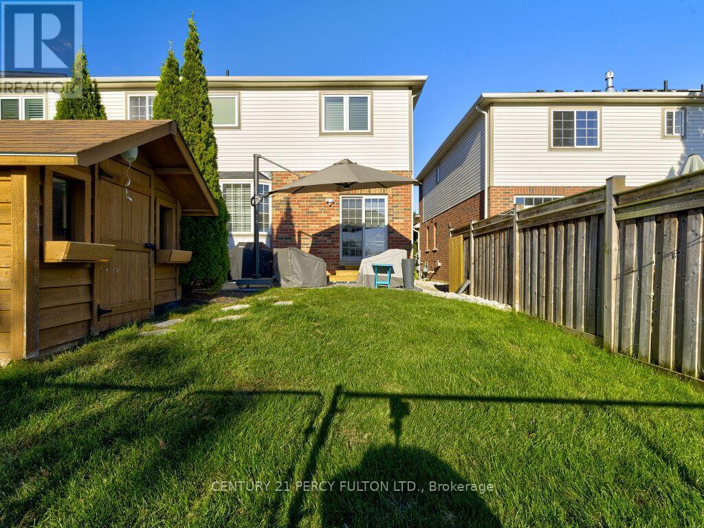 61 Bousfield Rise, Hamilton, ON - Outdoor With Exterior