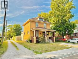 550 ALLENDALE Windsor, ON N8X 2C3