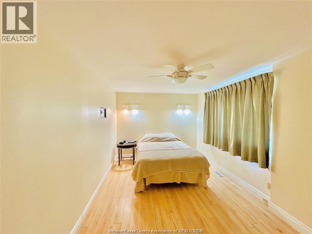 550 Allendale, Windsor, ON - Indoor Photo Showing Bedroom