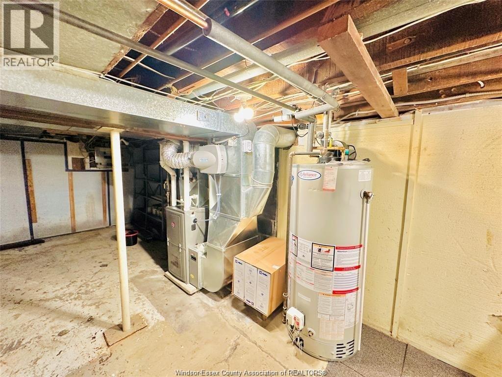 550 Allendale, Windsor, ON - Indoor Photo Showing Basement