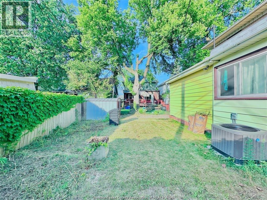 550 Allendale, Windsor, ON - Outdoor