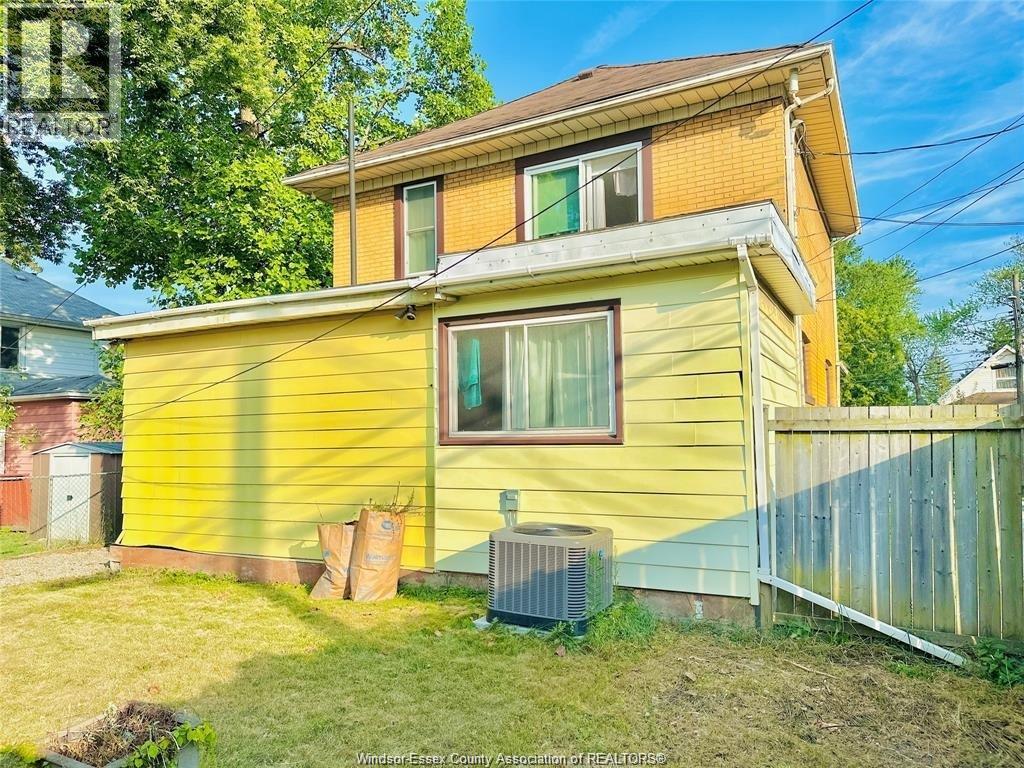 550 Allendale, Windsor, ON - Outdoor With Exterior