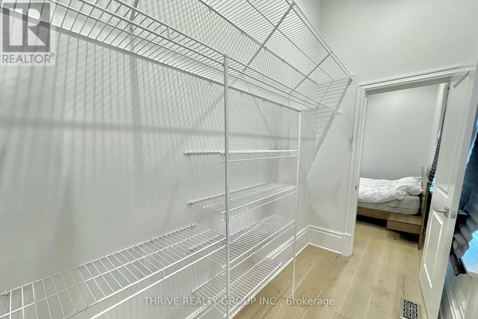 16 Horn Street, London South (South F), ON - Indoor With Storage