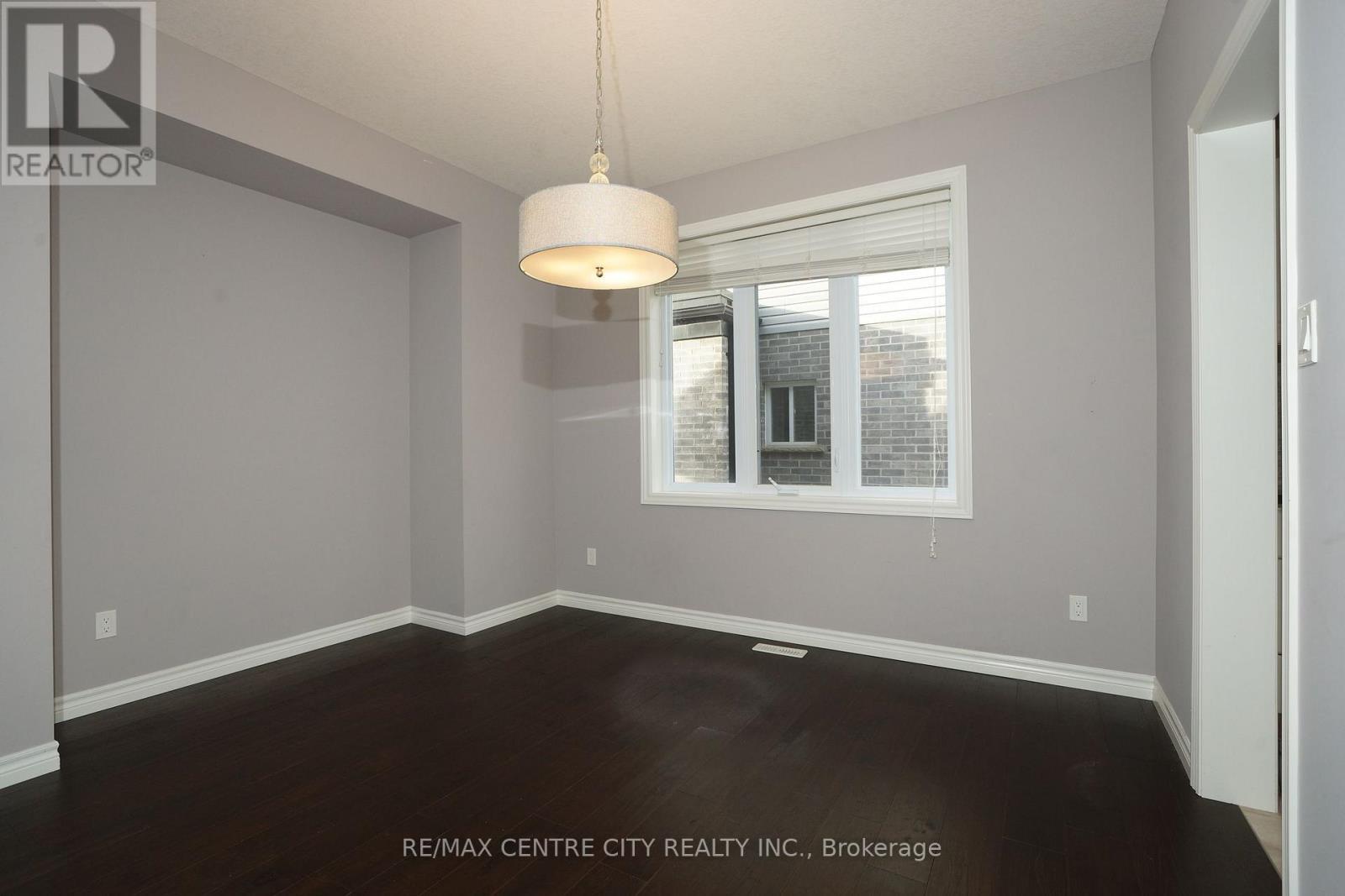 471 Sophia Crescent, London North (North I), ON - Indoor Photo Showing Other Room