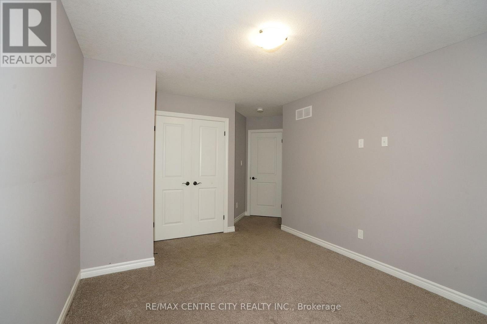 471 Sophia Crescent, London North (North I), ON - Indoor Photo Showing Other Room