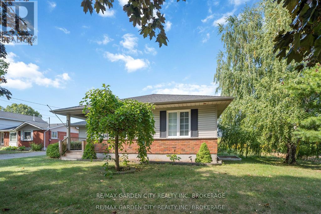 228-234 Read Road, St. Catharines (Bunting/Linwell), ON