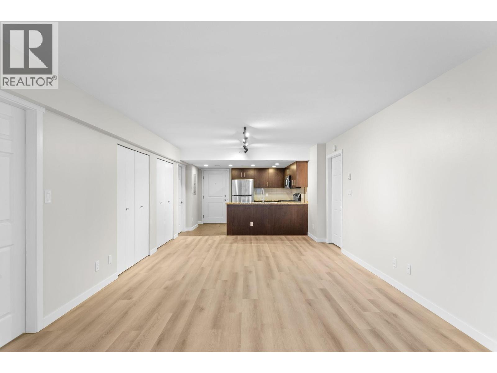 303 200 Keary Street, New Westminster, BC