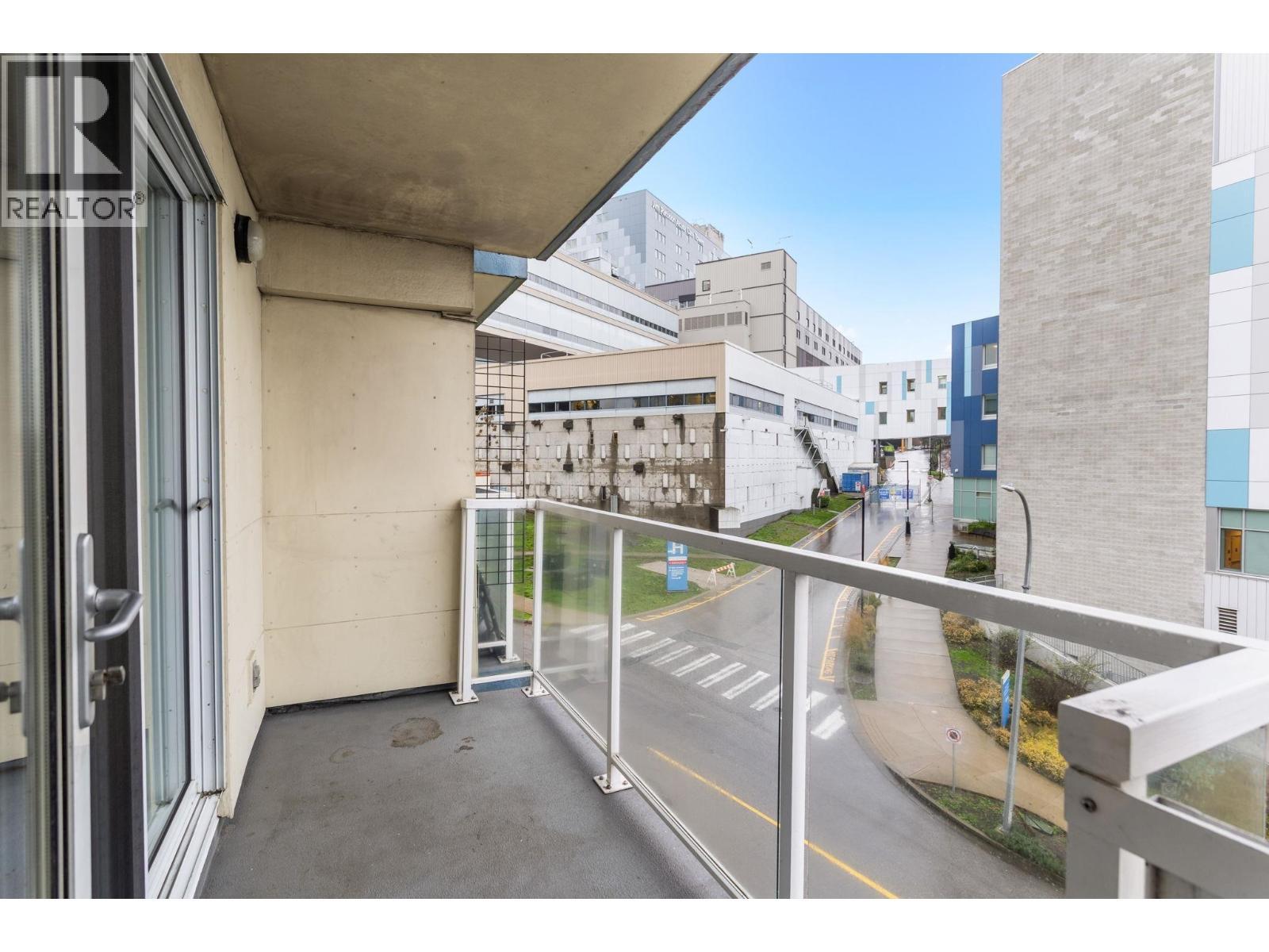 303 200 Keary Street, New Westminster, BC