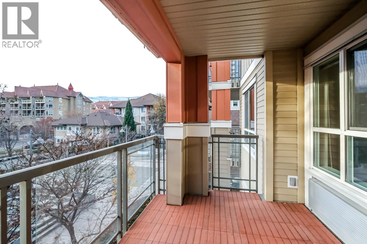 1099 Sunset Drive Unit# 334, Kelowna, BC - Outdoor With Exterior