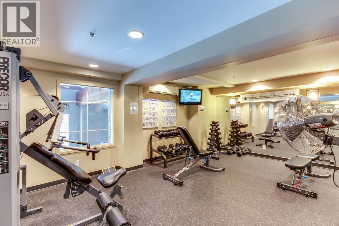 1099 Sunset Drive Unit# 334, Kelowna, BC - Indoor Photo Showing Gym Room