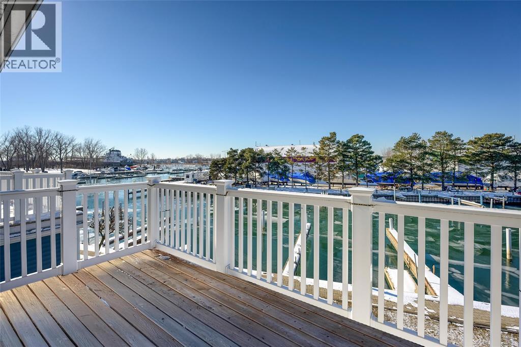 1500 Venetian Boulevard Unit# W-29, Point Edward, ON - Outdoor With Deck Patio Veranda