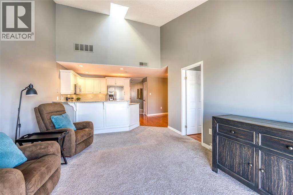 1500 Venetian Boulevard Unit# W-29, Point Edward, ON - Indoor